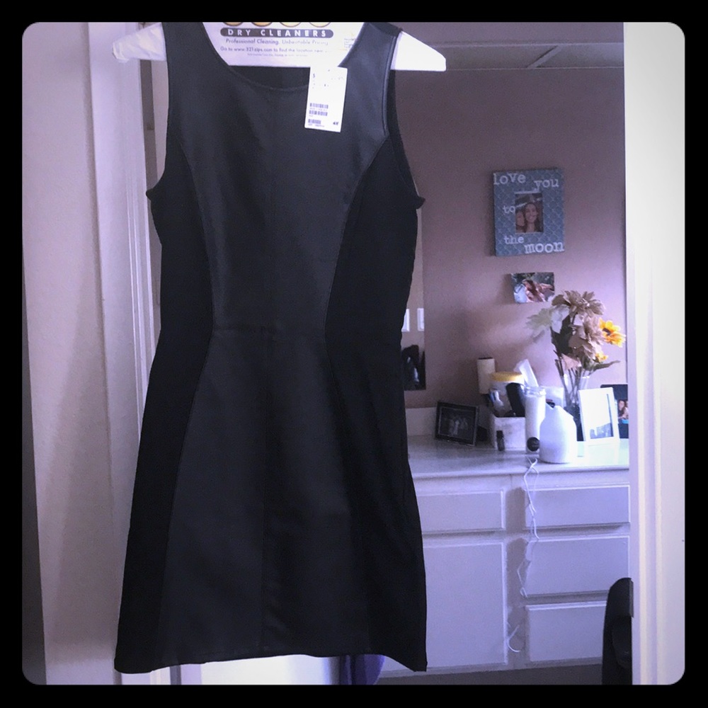 Brand new H&M’s dress. Leather inset